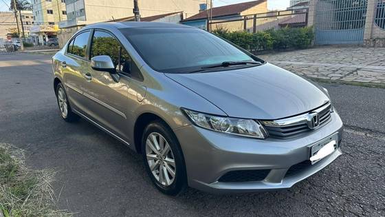 HONDA CIVIC 1.8 LXS 16V FLEX 4P MANUAL